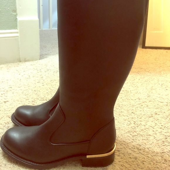 Women’s Leather Boots - Picture 1 of 5
